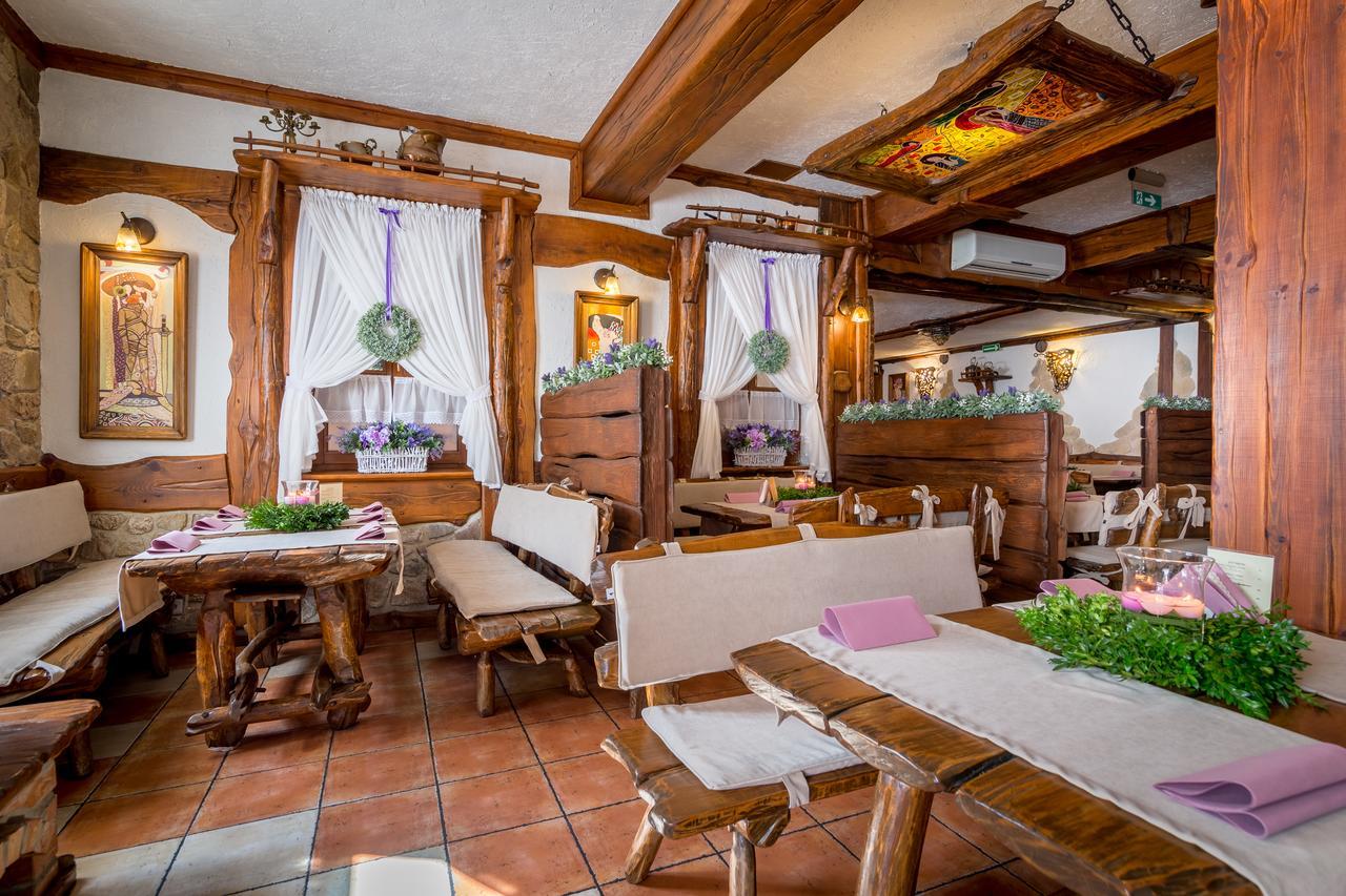 Hotel - Karczma Klimtowka Wolbrom Ngoại thất bức ảnh